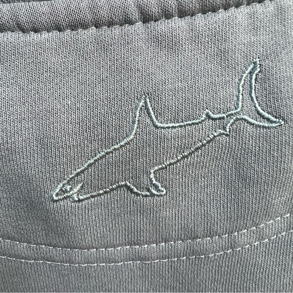 Clearwater Beach Crewneck! The shark tee! Amazing quality and feel! GC Size S - Picture 4 of 8